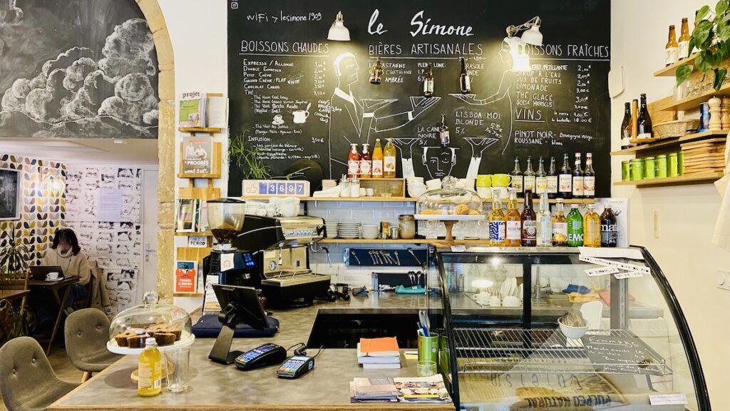 cafe le simone coworking à lyon 2 comptoir a boisson