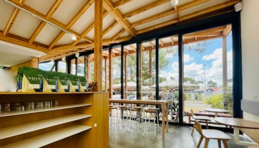 Café pour travailler à Hossegor intérieur du volt cafe brulerie
