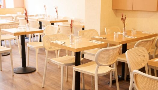 intérieur du kaktus brunch café pour travailler Paris 11