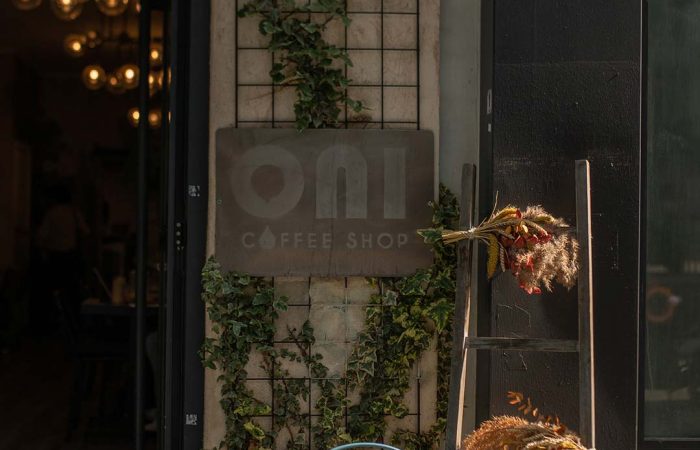 ONI coffee shop pour teletravailler à Paris devanture