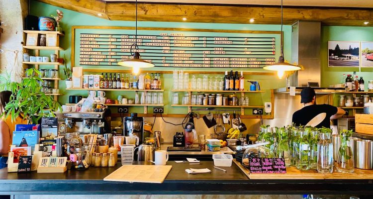 pnp personne n'est parfait coffee shop comptoir