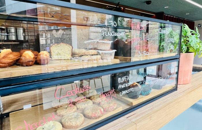 café wifi à Lyon 1 - le pilo café et son immense salle