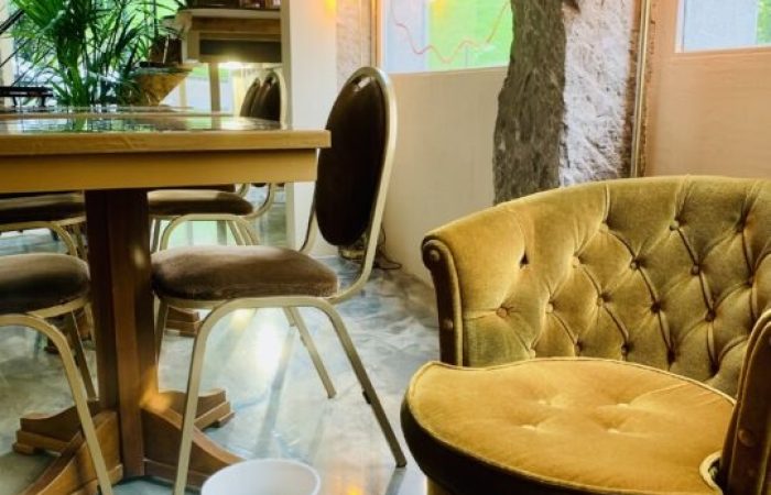 gouter avec cookie et fauteuil confortable chez Petite Pension à Lyon 1