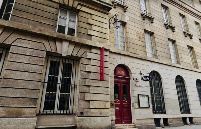 devanture café pour travailler à pairs 4 : le griffon