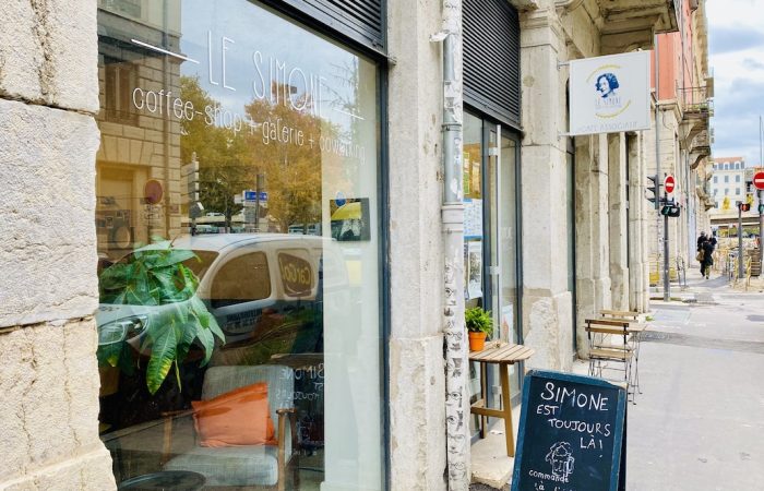 cafe le simone coworking à lyon 2 devanture du café