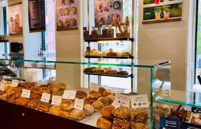 café pour travailler à copenhague viennoiseries Emmery Coffee Shop