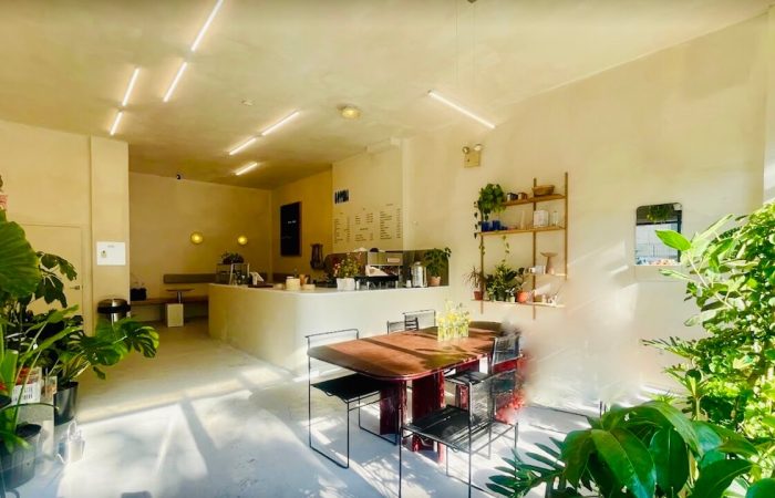 intérieure du café bBtani à Brooklyn pour travailler et avec wifi