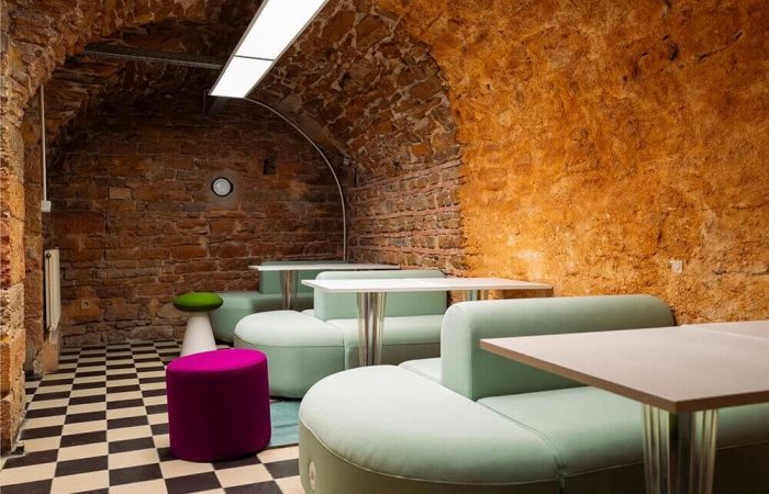 cafe wifi lyon 1 ufo intérieur