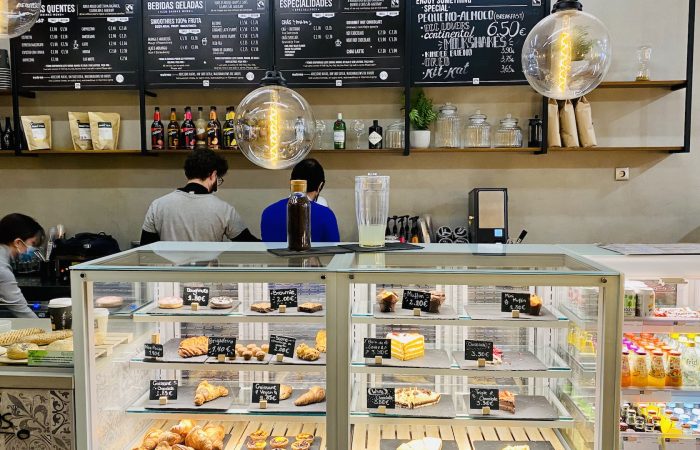 esquires coffee shop porto