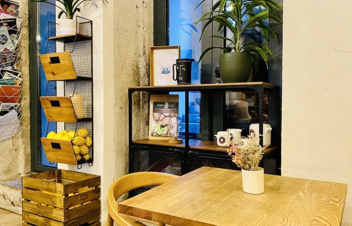 manna coffee shop à porto table