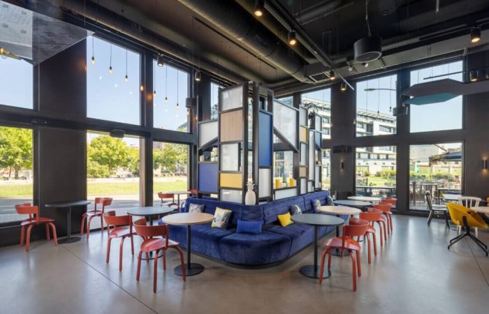 workplace hotel aloft strasbourg - lobby pour télétravailler